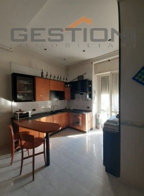 appartamento in vendita a Napoli in zona Pendino / San Giuseppe