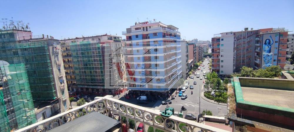 appartamento in vendita a Napoli in zona Arenella