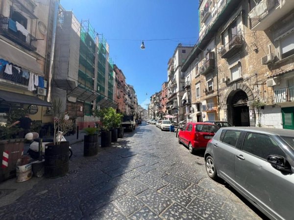 appartamento in vendita a Napoli in zona San Lorenzo