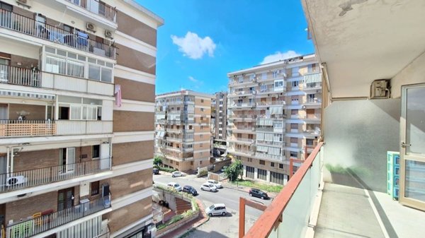 appartamento in vendita a Napoli in zona Fuorigrotta