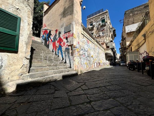 appartamento in vendita a Napoli in zona Montecalvario