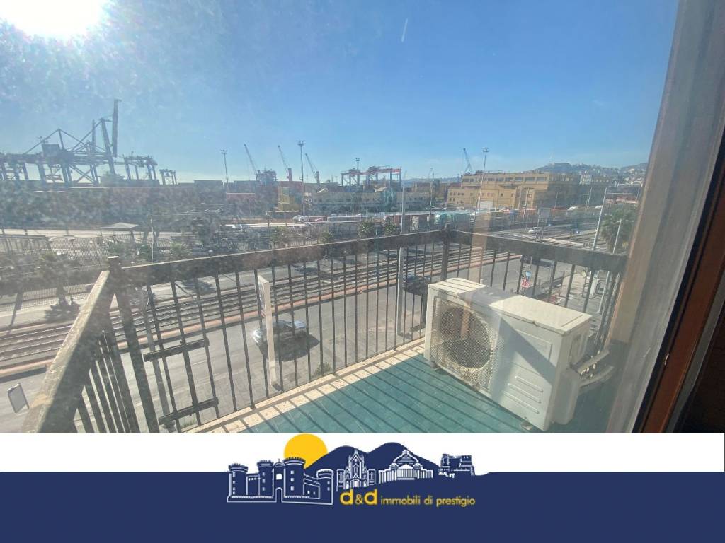 appartamento in vendita a Napoli in zona Zona Industriale-Ferrovia