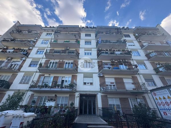 appartamento in vendita a Napoli in zona Stella