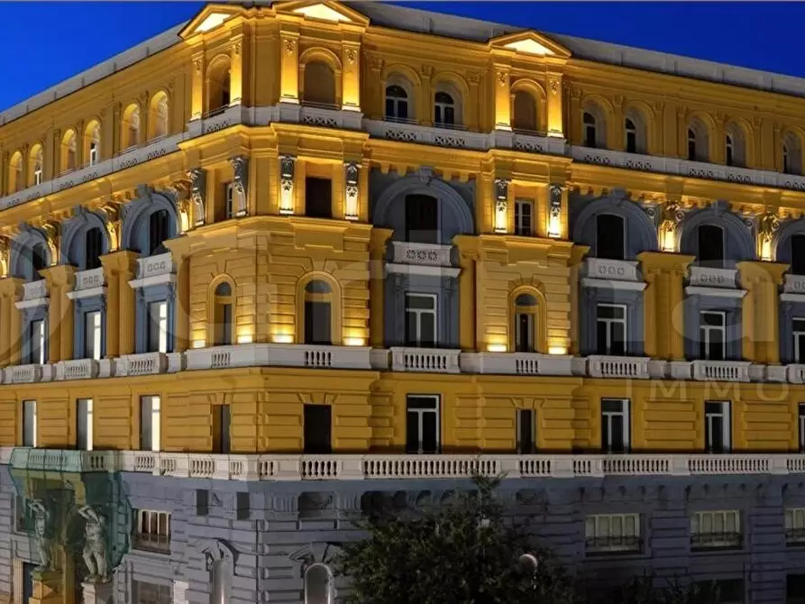 appartamento in vendita a Napoli in zona Mercato