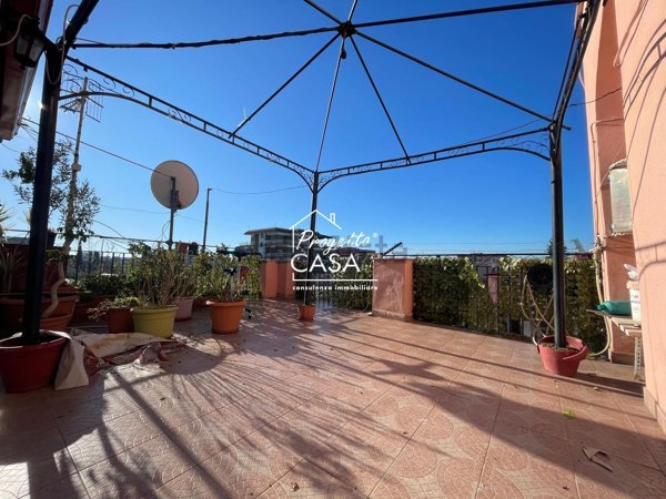 appartamento in vendita a Napoli in zona Barra