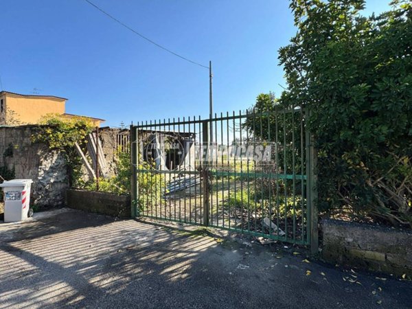 appartamento in vendita a Napoli in zona Ponticelli