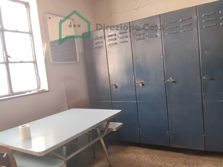 casa indipendente in vendita a Napoli in zona Pendino / San Giuseppe