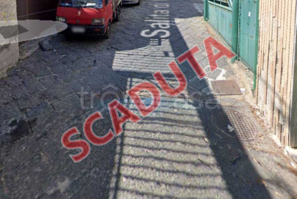 casa indipendente in vendita a Napoli in zona Stella