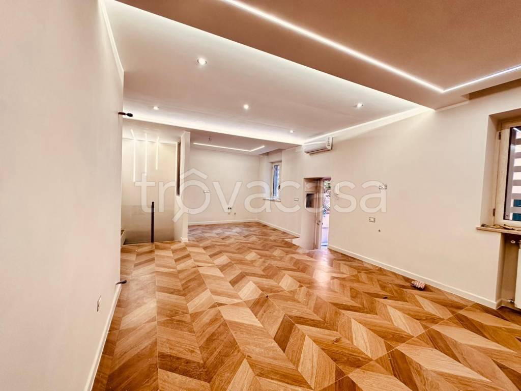 appartamento in vendita a Napoli in zona Posillipo