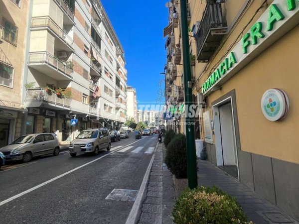 appartamento in vendita a Napoli in zona Fuorigrotta
