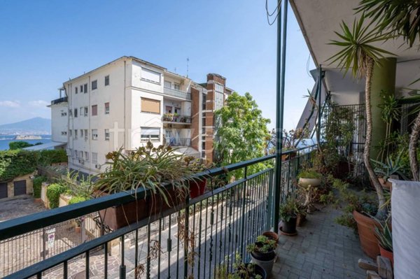 appartamento in vendita a Napoli in zona Posillipo