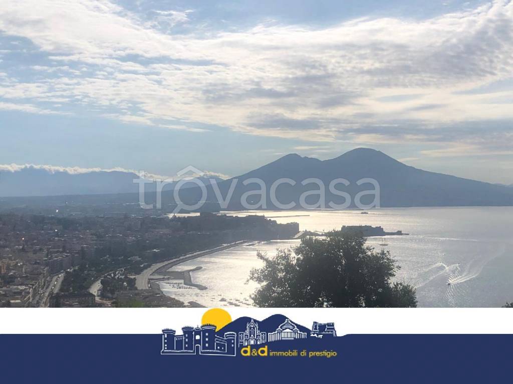 appartamento in vendita a Napoli in zona Posillipo