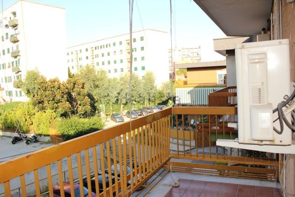 appartamento in vendita a Napoli in zona Bagnoli