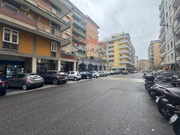 negozio in vendita a Napoli in zona Camaldoli