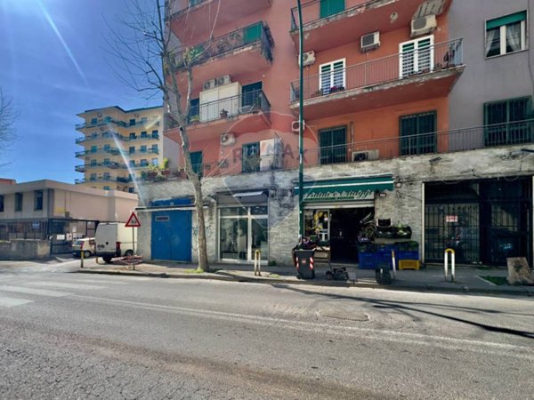 negozio in vendita a Napoli