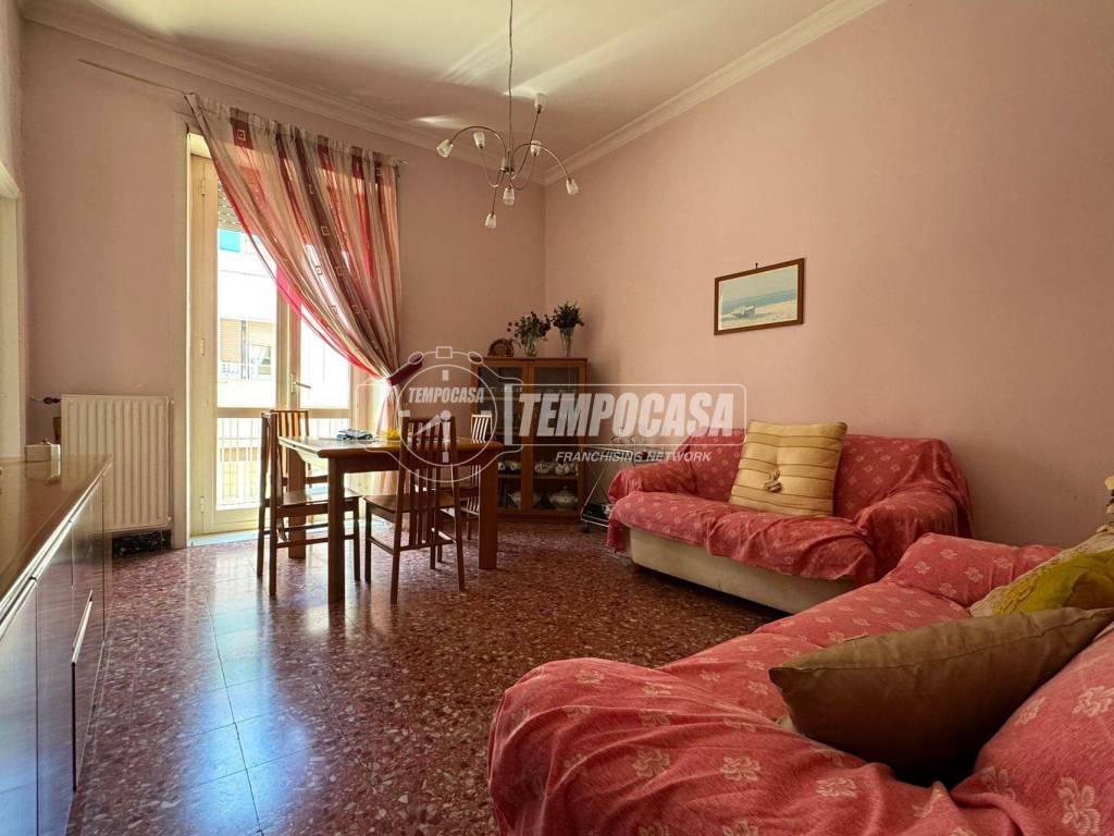 appartamento in vendita a Napoli in zona Bagnoli