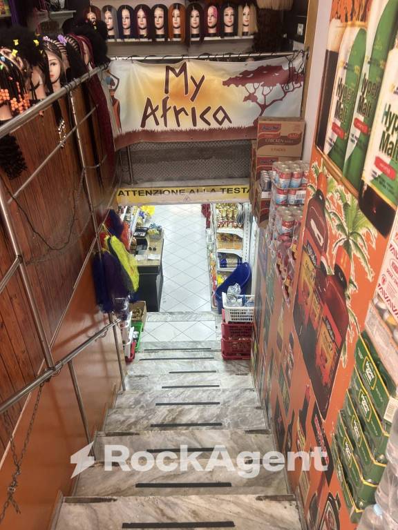 negozio in vendita a Napoli