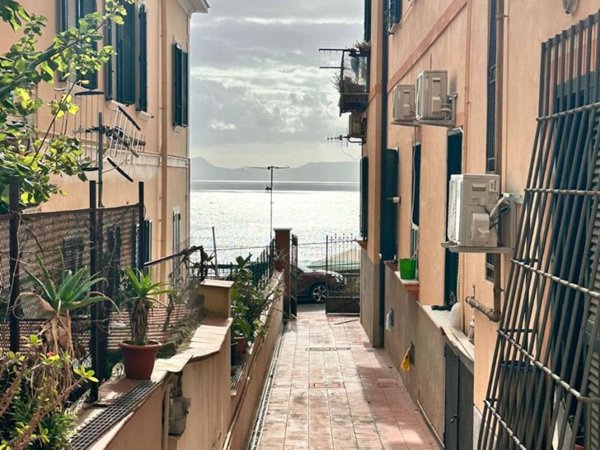 appartamento in vendita a Napoli in zona Posillipo