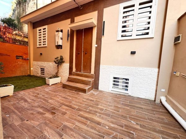 appartamento in vendita a Napoli in zona Posillipo