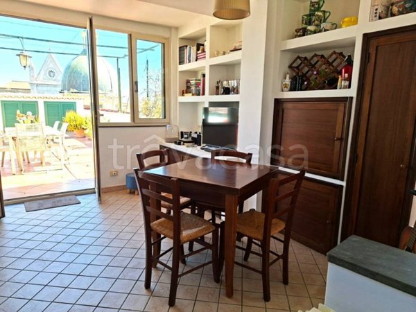 appartamento in vendita a Napoli in zona San Lorenzo