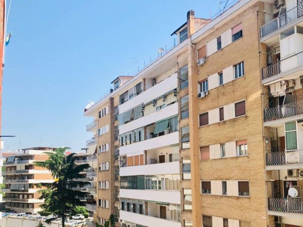 appartamento in vendita a Napoli in zona Bagnoli