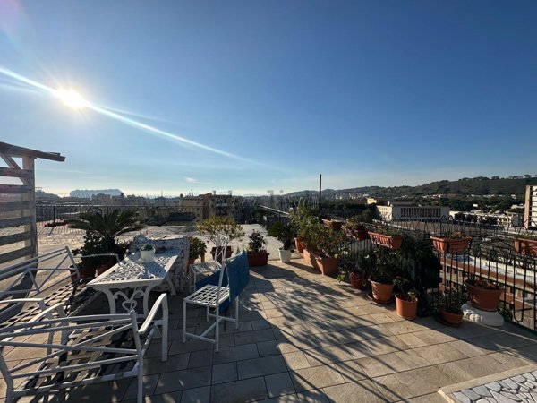 appartamento in vendita a Napoli in zona Fuorigrotta