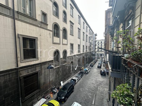 appartamento in vendita a Napoli in zona Pendino / San Giuseppe
