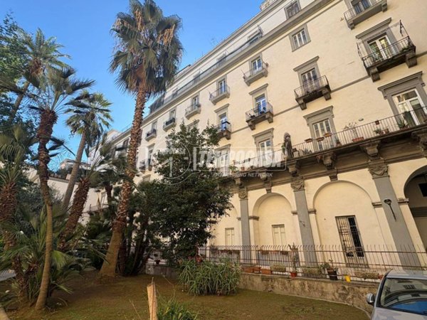 appartamento in vendita a Napoli in zona Avvocata