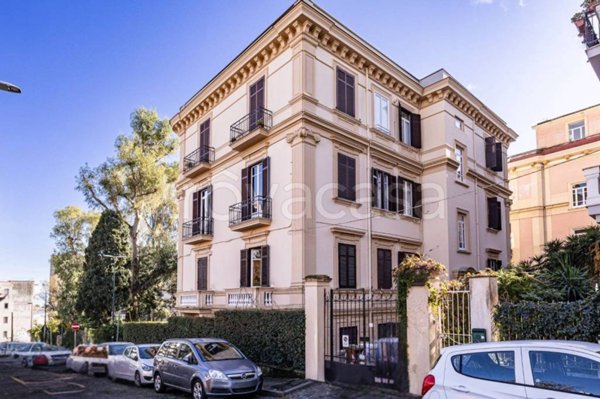 appartamento in vendita a Napoli in zona Posillipo