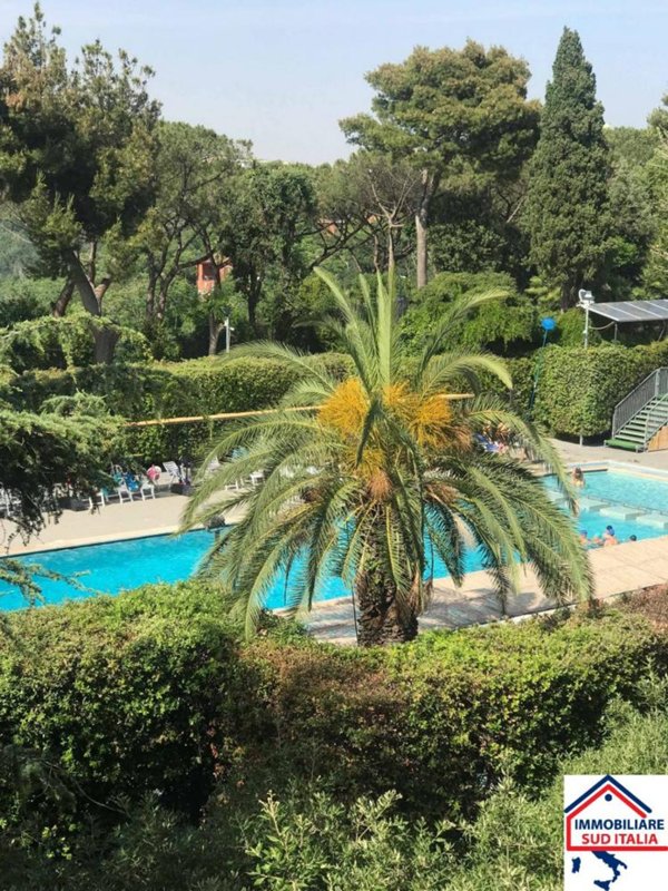 appartamento in vendita a Napoli in zona Posillipo