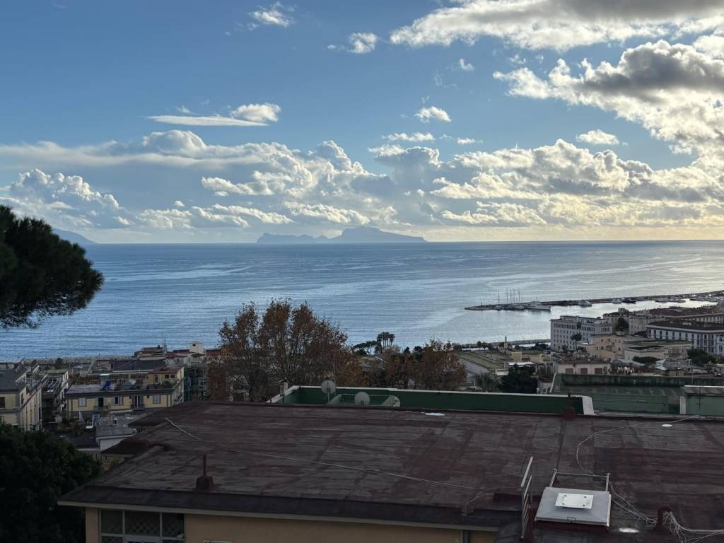 appartamento in vendita a Napoli in zona Vomero