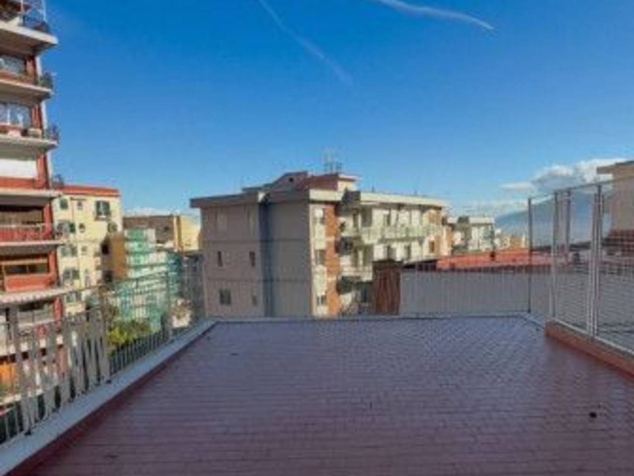 appartamento in vendita a Napoli in zona Arenella