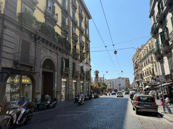 negozio in vendita a Napoli