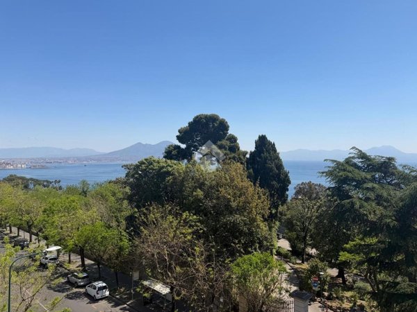 appartamento in vendita a Napoli in zona Posillipo