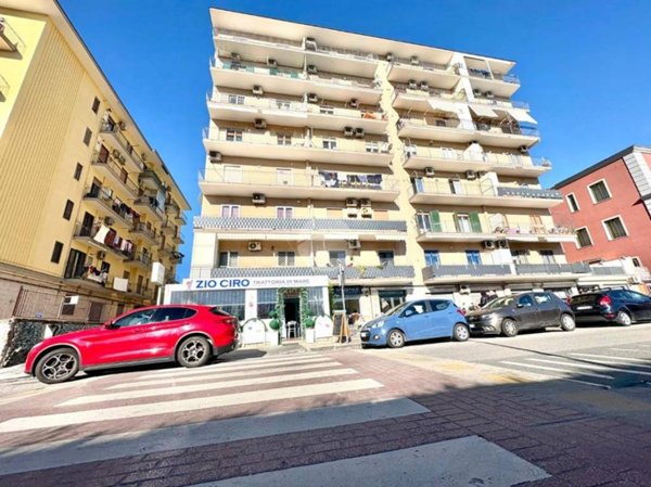 appartamento in vendita a Napoli in zona Bagnoli