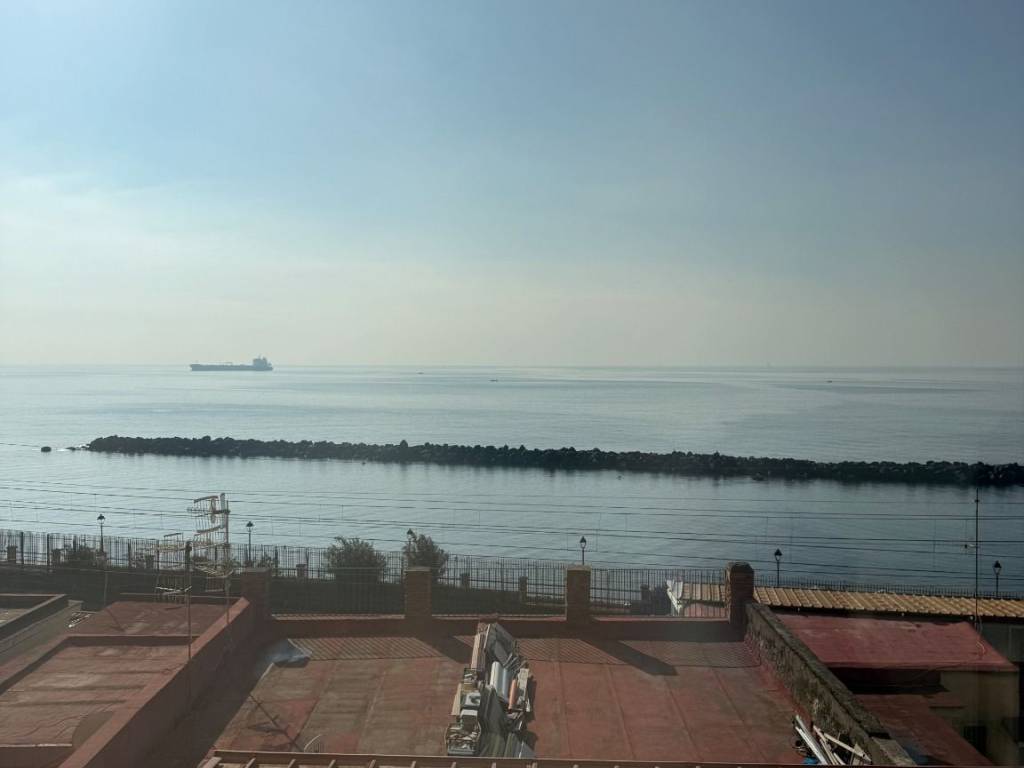 appartamento in vendita a Napoli in zona Barra
