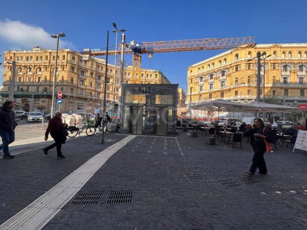 appartamento in vendita a Napoli in zona Mercato