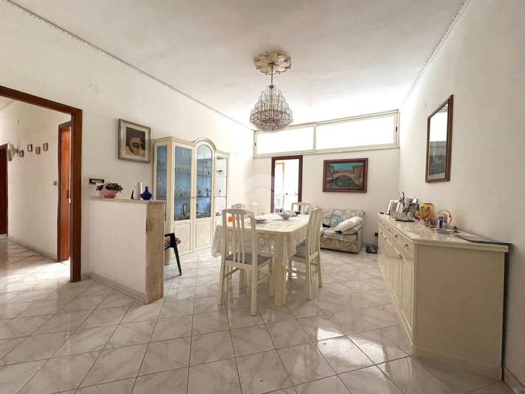 appartamento in vendita a Napoli in zona Pianura