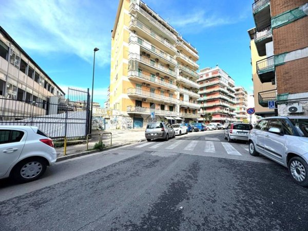 appartamento in vendita a Napoli in zona Secondigliano
