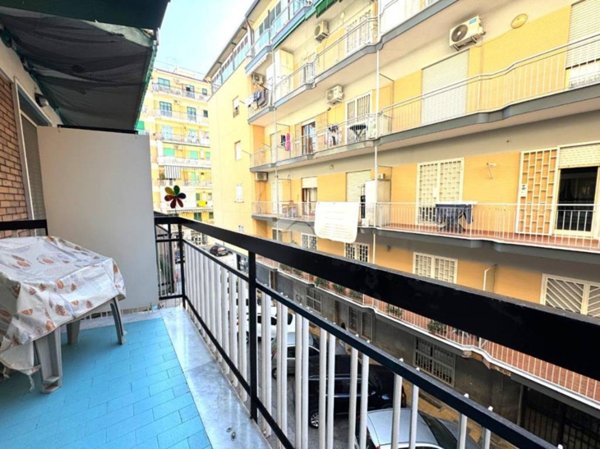 appartamento in vendita a Napoli in zona Secondigliano
