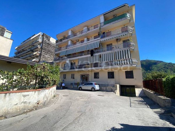 appartamento in vendita a Napoli in zona Pianura