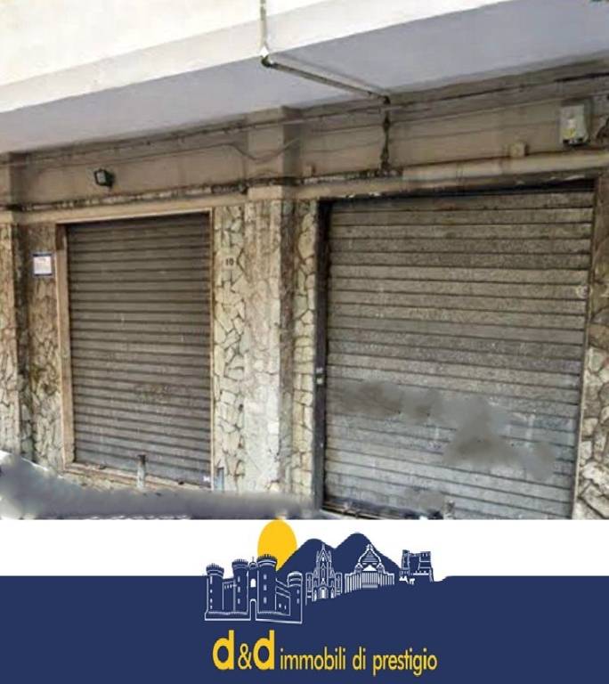 negozio in vendita a Napoli in zona Fuorigrotta