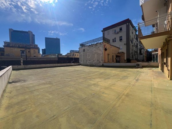 appartamento in vendita a Napoli in zona Poggioreale
