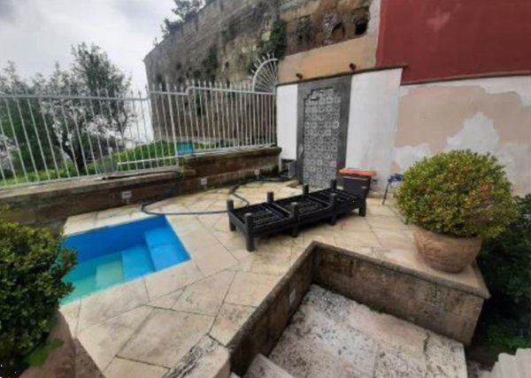 casa indipendente in vendita a Napoli