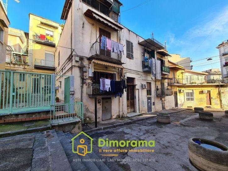 appartamento in vendita a Napoli in zona Capodichino