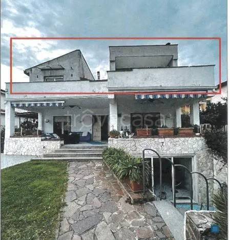 appartamento in vendita a Napoli in zona Pendino / San Giuseppe