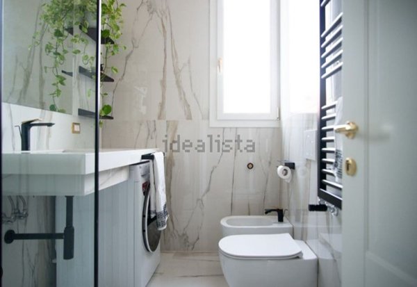 appartamento in vendita a Napoli in zona San Lorenzo