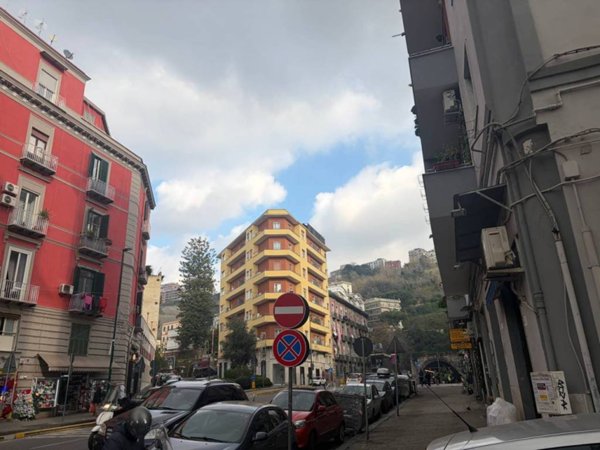 appartamento in vendita a Napoli in zona Fuorigrotta