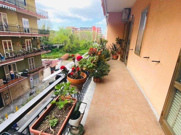 appartamento in vendita a Napoli in zona Pianura