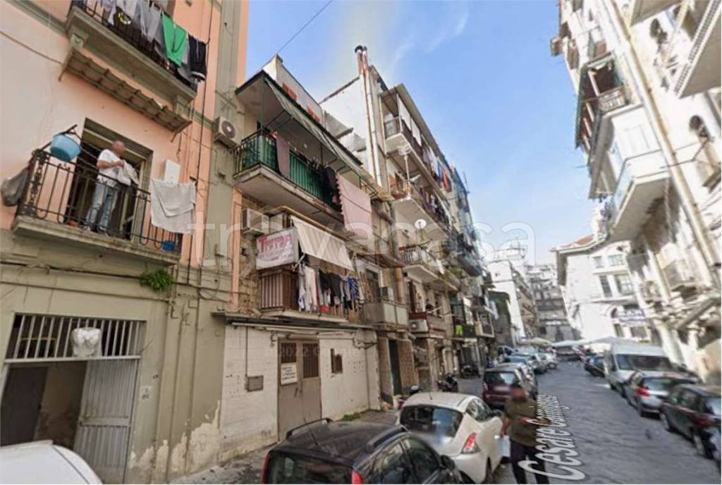appartamento in vendita a Napoli in zona Pendino / San Giuseppe